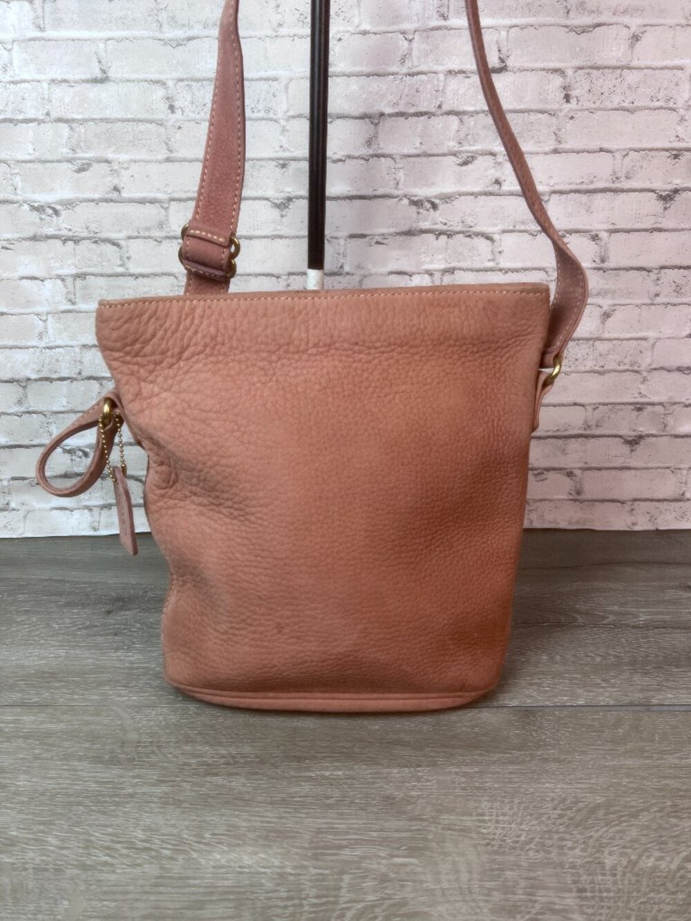 Rare Color Pink Rose COACH Vintage 4933 Sonoma Nubuc Cowhide Leather Bucket Bag
